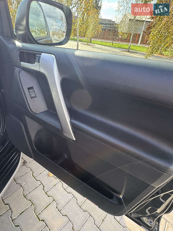 Позашляховик / Кросовер Toyota Land Cruiser Prado 2022 в Ізмаїлі