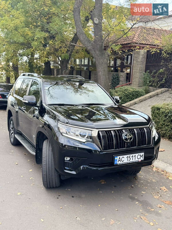 Позашляховик / Кросовер Toyota Land Cruiser Prado 2022 в Ізмаїлі