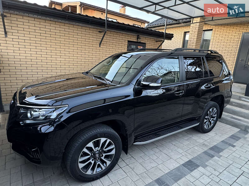 Позашляховик / Кросовер Toyota Land Cruiser Prado 2022 в Ізмаїлі