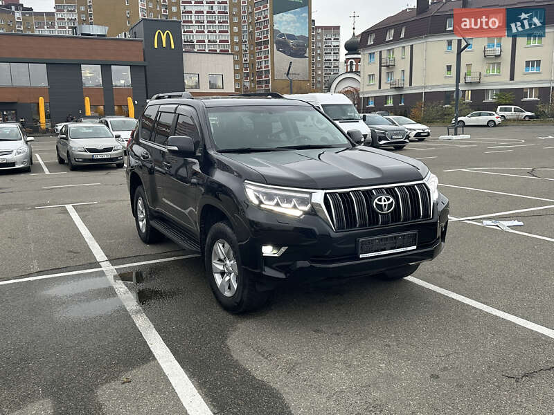 Внедорожник / Кроссовер Toyota Land Cruiser Prado 2017 в Киеве