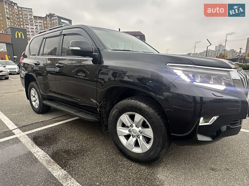 Внедорожник / Кроссовер Toyota Land Cruiser Prado 2017 в Киеве