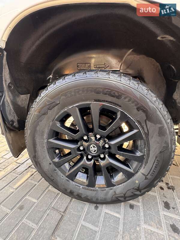 Внедорожник / Кроссовер Toyota Land Cruiser Prado 2020 в Николаеве фото 13 Внедорожник / Кроссовер Toyota Land Cruiser Prado 2020 в Николаеве