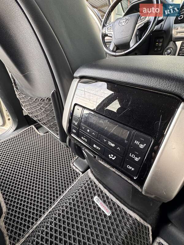Внедорожник / Кроссовер Toyota Land Cruiser Prado 2020 в Николаеве фото 16 Внедорожник / Кроссовер Toyota Land Cruiser Prado 2020 в Николаеве