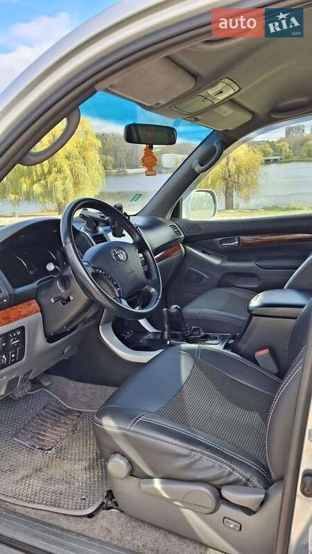 Внедорожник / Кроссовер Toyota Land Cruiser Prado 2007 в Харькове фото 4 Внедорожник / Кроссовер Toyota Land Cruiser Prado 2007 в Харькове