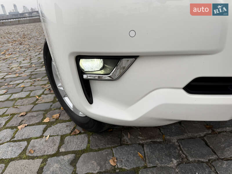 Позашляховик / Кросовер Toyota Land Cruiser Prado 2020 в Києві