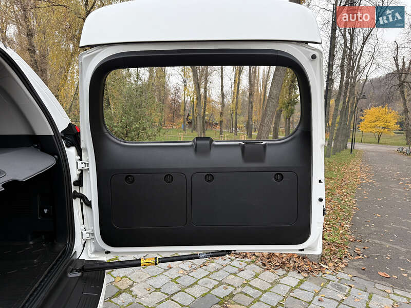 Позашляховик / Кросовер Toyota Land Cruiser Prado 2020 в Києві