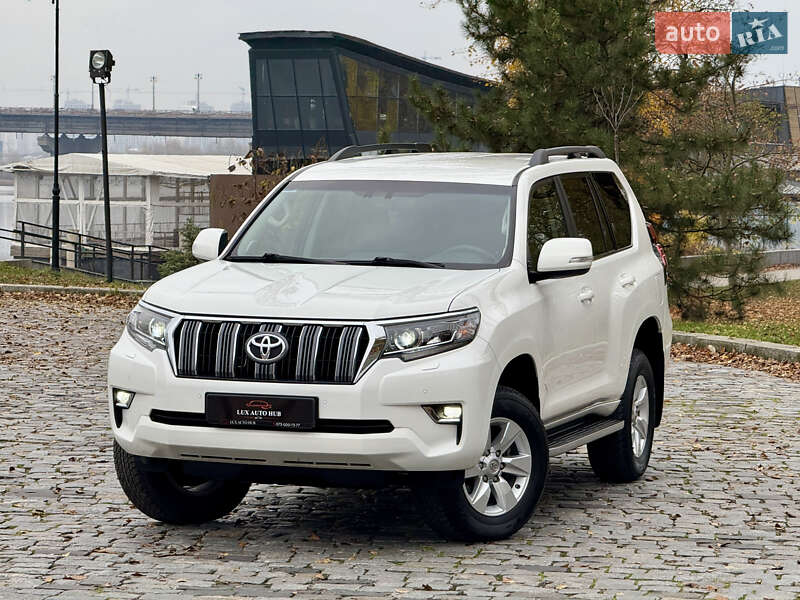 Позашляховик / Кросовер Toyota Land Cruiser Prado 2020 в Києві