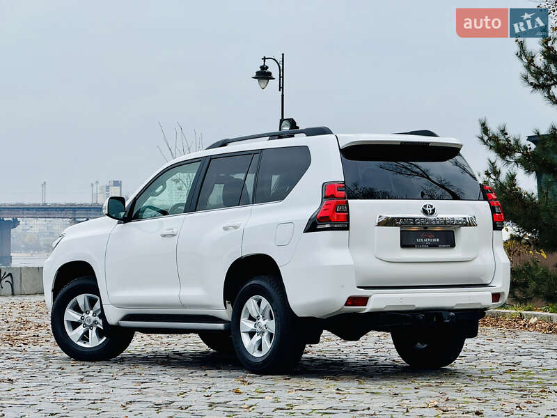 Позашляховик / Кросовер Toyota Land Cruiser Prado 2020 в Києві