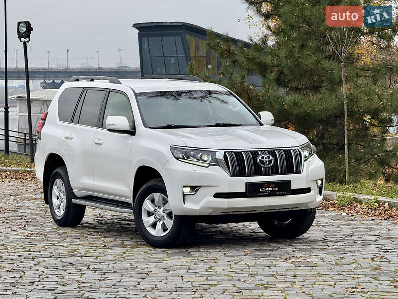 Позашляховик / Кросовер Toyota Land Cruiser Prado 2020 в Києві
