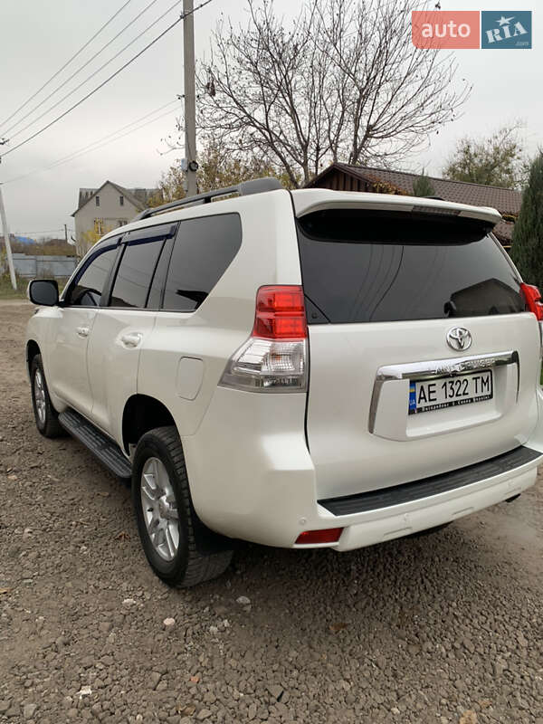 Внедорожник / Кроссовер Toyota Land Cruiser Prado 2010 в Днепре фото 6 Внедорожник / Кроссовер Toyota Land Cruiser Prado 2010 в Днепре