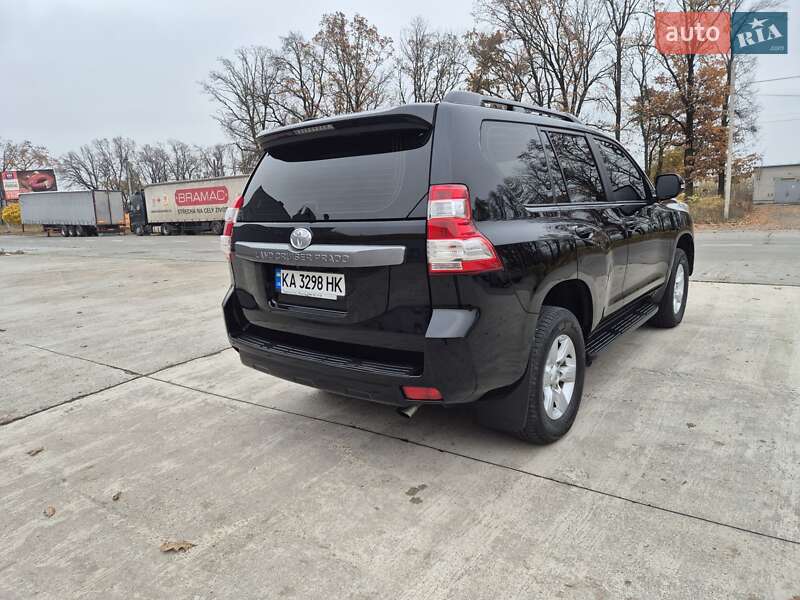 Внедорожник / Кроссовер Toyota Land Cruiser Prado 2017 в Киеве фото 3 Внедорожник / Кроссовер Toyota Land Cruiser Prado 2017 в Киеве