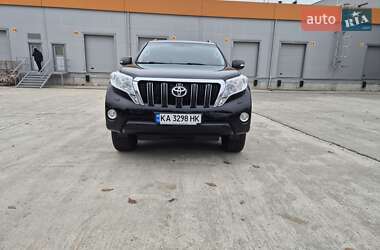 Позашляховик / Кросовер Toyota Land Cruiser Prado 2017 в Києві