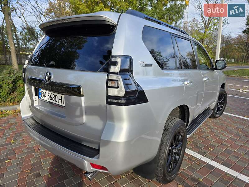Внедорожник / Кроссовер Toyota Land Cruiser Prado 2022 в Кропивницком фото 10 Внедорожник / Кроссовер Toyota Land Cruiser Prado 2022 в Кропивницком
