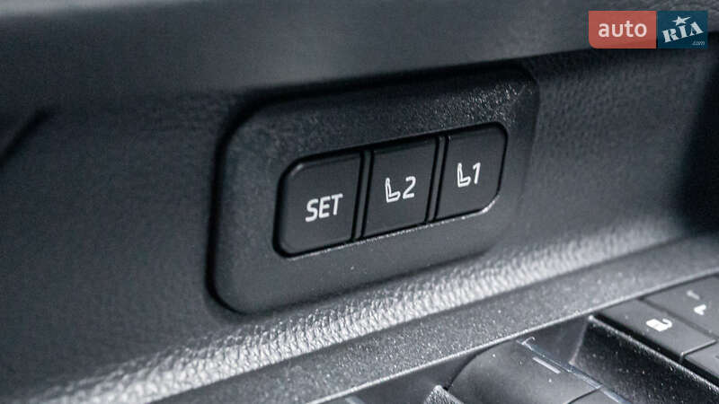 Внедорожник / Кроссовер Toyota Land Cruiser Prado 2024 в Днепре фото 25 Внедорожник / Кроссовер Toyota Land Cruiser Prado 2024 в Днепре