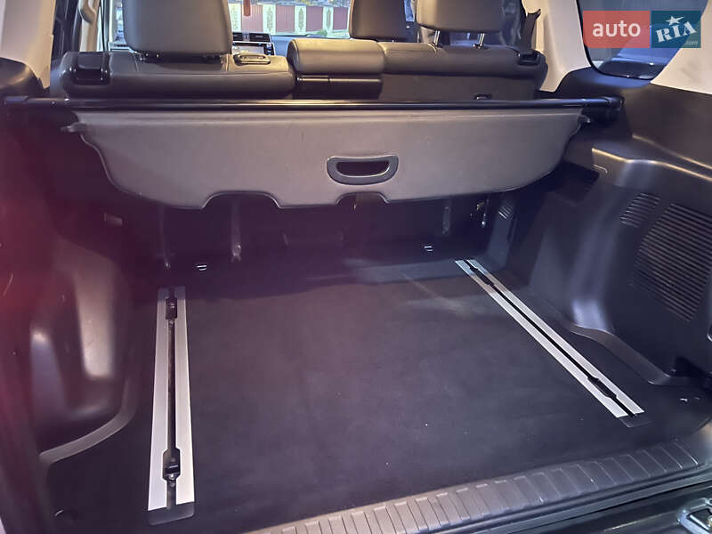 Позашляховик / Кросовер Toyota Land Cruiser Prado 2018 в Миронівці