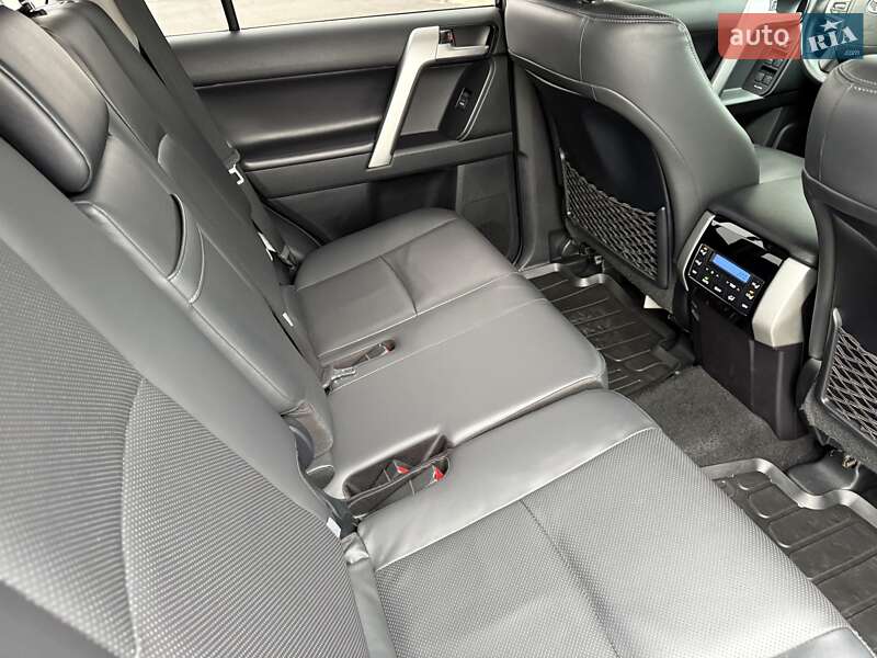 Позашляховик / Кросовер Toyota Land Cruiser Prado 2021 в Вінниці