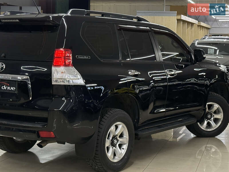 Внедорожник / Кроссовер Toyota Land Cruiser Prado 2010 в Николаеве