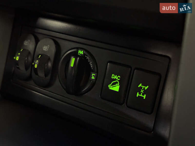 Внедорожник / Кроссовер Toyota Land Cruiser Prado 2010 в Николаеве