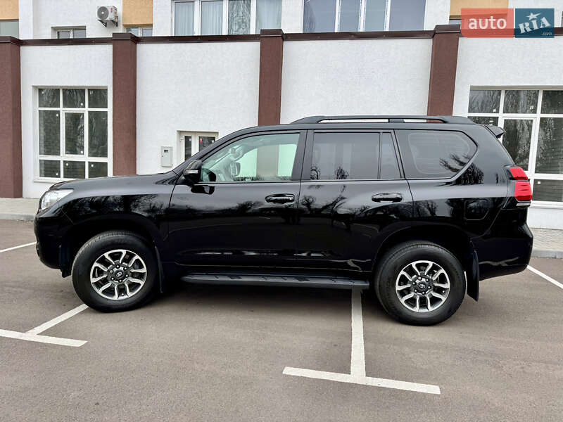 Внедорожник / Кроссовер Toyota Land Cruiser Prado 2020 в Киеве