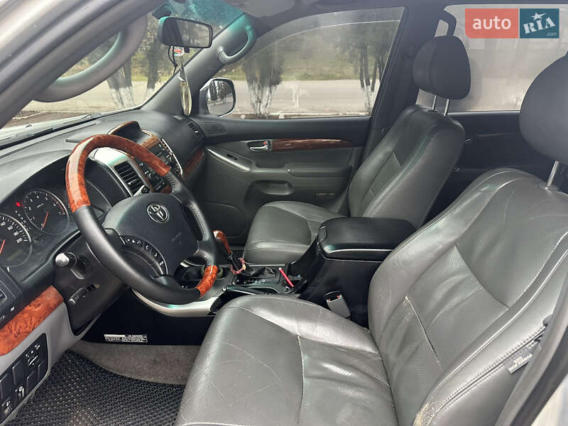 Внедорожник / Кроссовер Toyota Land Cruiser Prado 2008 в Глухове