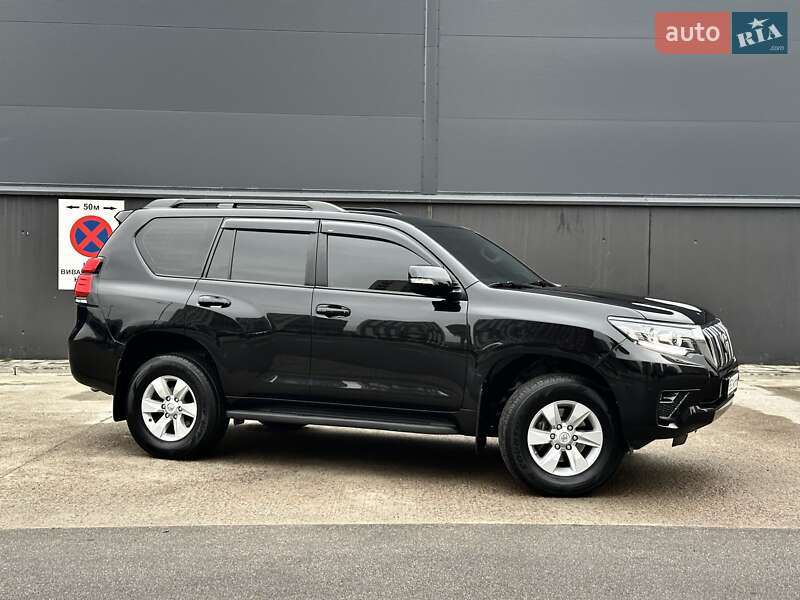 Внедорожник / Кроссовер Toyota Land Cruiser Prado 2019 в Киеве фото 6 Внедорожник / Кроссовер Toyota Land Cruiser Prado 2019 в Киеве