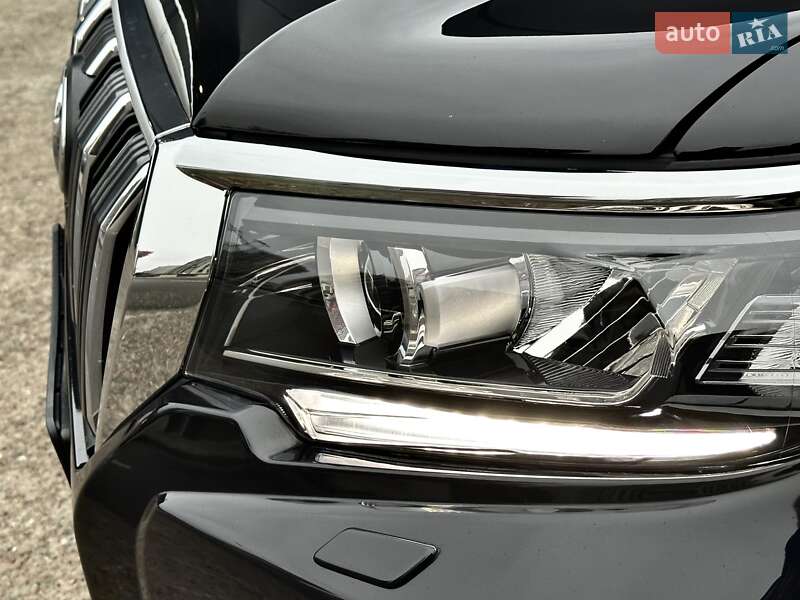 Внедорожник / Кроссовер Toyota Land Cruiser Prado 2019 в Киеве фото 15 Внедорожник / Кроссовер Toyota Land Cruiser Prado 2019 в Киеве
