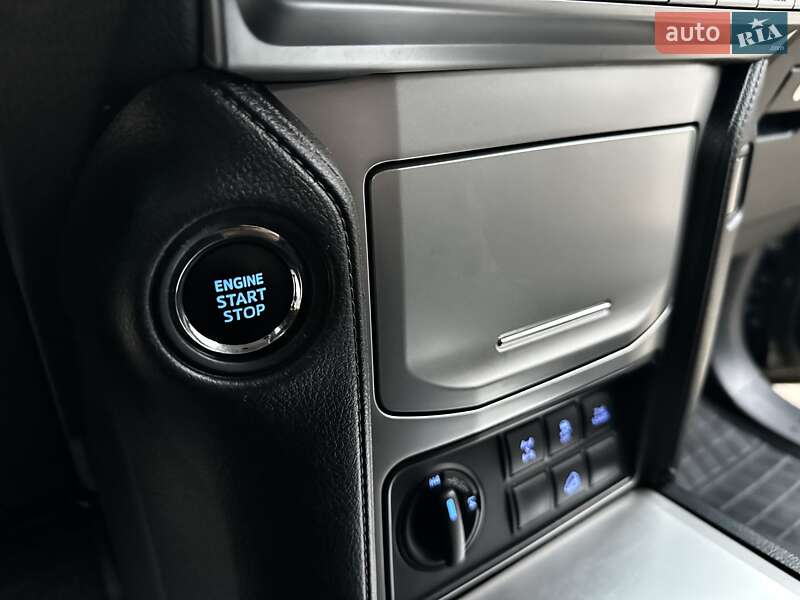 Внедорожник / Кроссовер Toyota Land Cruiser Prado 2019 в Киеве фото 51 Внедорожник / Кроссовер Toyota Land Cruiser Prado 2019 в Киеве