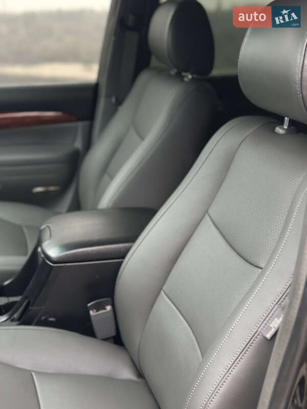 Внедорожник / Кроссовер Toyota Land Cruiser Prado 2005 в Запорожье