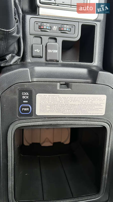 Внедорожник / Кроссовер Toyota Land Cruiser Prado 2023 в Киеве