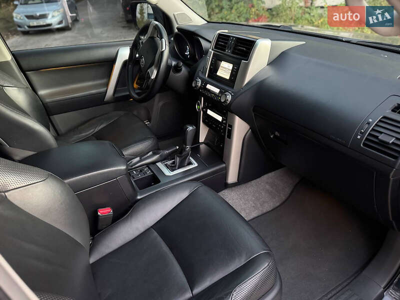 Внедорожник / Кроссовер Toyota Land Cruiser Prado 2011 в Киеве фото 18 Внедорожник / Кроссовер Toyota Land Cruiser Prado 2011 в Киеве