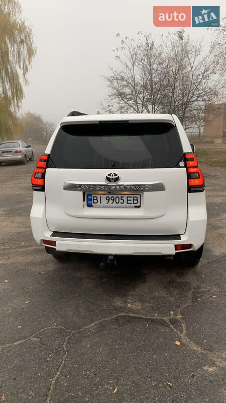Внедорожник / Кроссовер Toyota Land Cruiser Prado 2019 в Полтаве фото 7 Внедорожник / Кроссовер Toyota Land Cruiser Prado 2019 в Полтаве