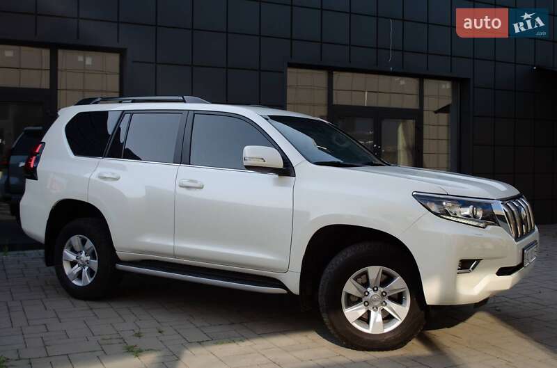 Позашляховик / Кросовер Toyota Land Cruiser Prado 2020 в Тячеві фото 3 Позашляховик / Кросовер Toyota Land Cruiser Prado 2020 в Тячеві