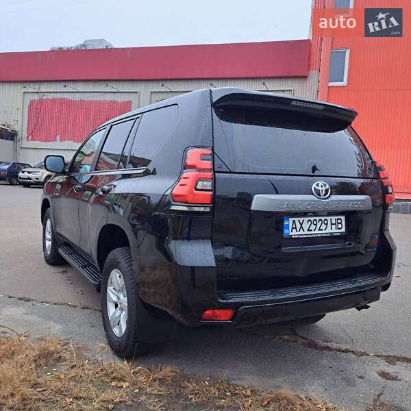 Внедорожник / Кроссовер Toyota Land Cruiser Prado 2018 в Киеве фото 8 Внедорожник / Кроссовер Toyota Land Cruiser Prado 2018 в Киеве
