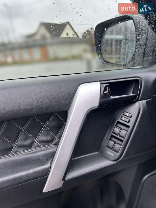 Внедорожник / Кроссовер Toyota Land Cruiser Prado 2014 в Тячеве фото 9 Внедорожник / Кроссовер Toyota Land Cruiser Prado 2014 в Тячеве