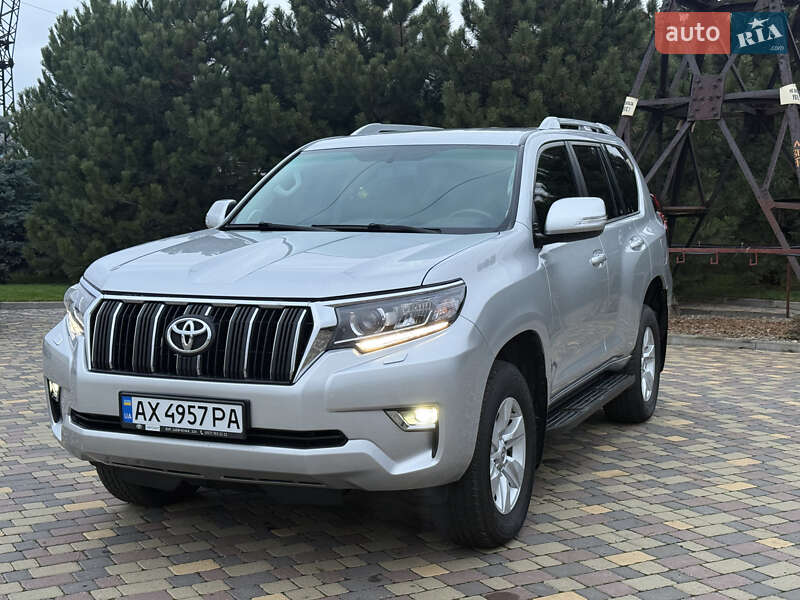 Внедорожник / Кроссовер Toyota Land Cruiser Prado 2021 в Днепре