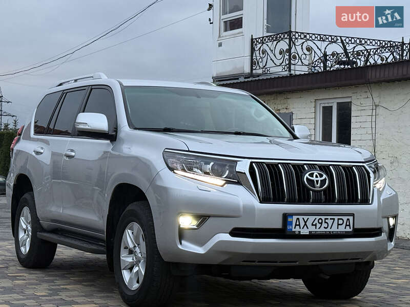 Внедорожник / Кроссовер Toyota Land Cruiser Prado 2021 в Днепре
