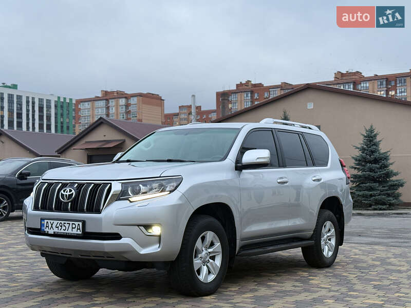 Внедорожник / Кроссовер Toyota Land Cruiser Prado 2021 в Днепре