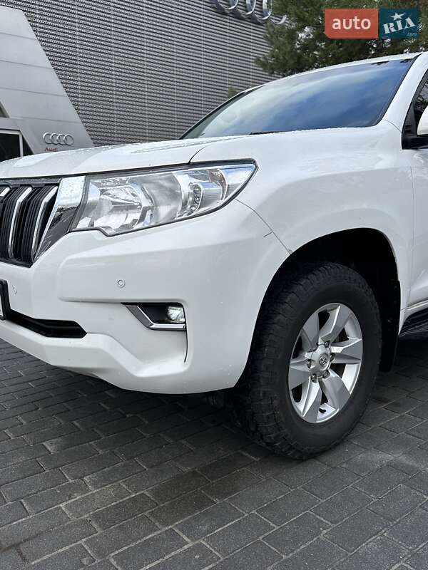 Внедорожник / Кроссовер Toyota Land Cruiser Prado 2018 в Киеве