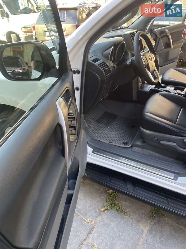 Внедорожник / Кроссовер Toyota Land Cruiser Prado 2011 в Одессе фото 20 Внедорожник / Кроссовер Toyota Land Cruiser Prado 2011 в Одессе