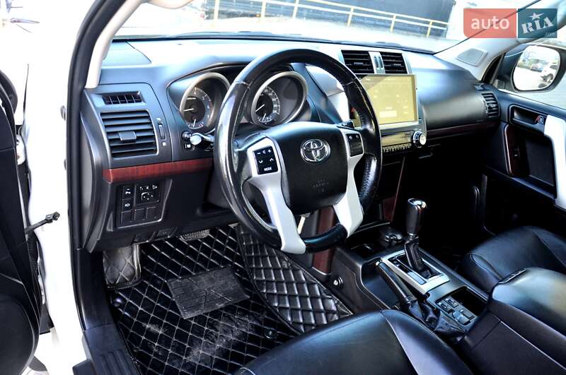 Внедорожник / Кроссовер Toyota Land Cruiser Prado 2016 в Львове фото 21 Внедорожник / Кроссовер Toyota Land Cruiser Prado 2016 в Львове