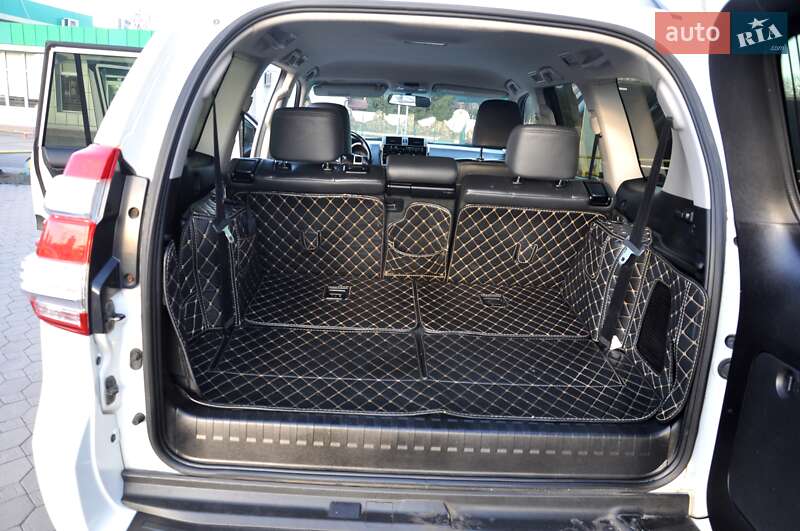 Внедорожник / Кроссовер Toyota Land Cruiser Prado 2016 в Львове фото 26 Внедорожник / Кроссовер Toyota Land Cruiser Prado 2016 в Львове