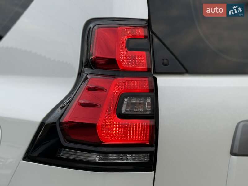 Внедорожник / Кроссовер Toyota Land Cruiser Prado 2019 в Виннице фото 31 Внедорожник / Кроссовер Toyota Land Cruiser Prado 2019 в Виннице