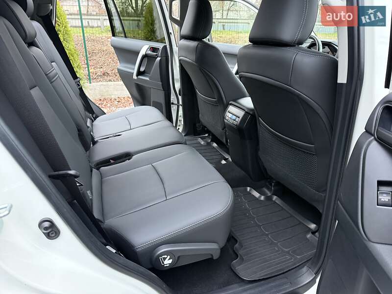 Внедорожник / Кроссовер Toyota Land Cruiser Prado 2019 в Виннице фото 46 Внедорожник / Кроссовер Toyota Land Cruiser Prado 2019 в Виннице