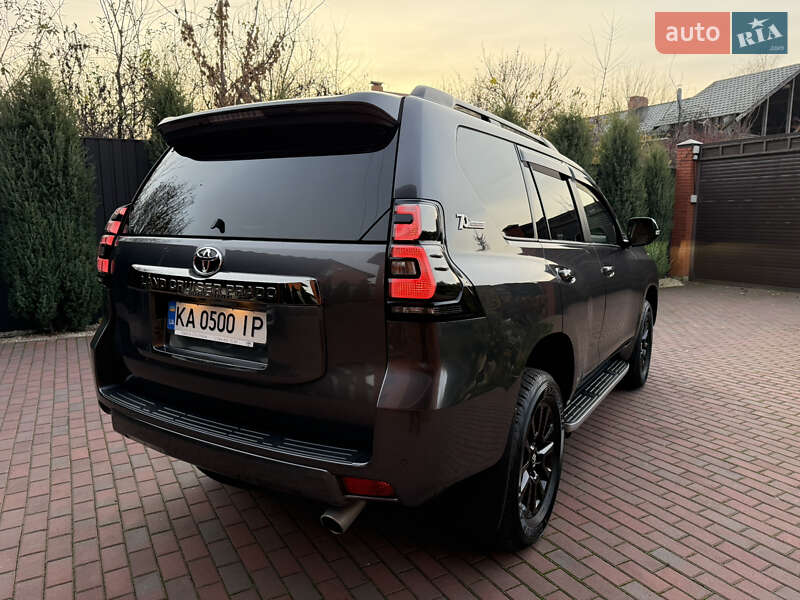 Внедорожник / Кроссовер Toyota Land Cruiser Prado 2022 в Киеве