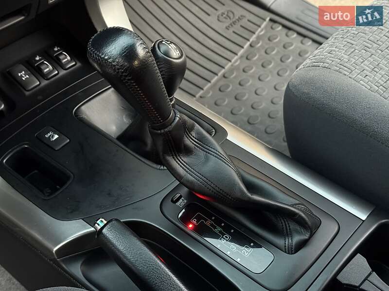 Внедорожник / Кроссовер Toyota Land Cruiser Prado 2008 в Киеве фото 88 Внедорожник / Кроссовер Toyota Land Cruiser Prado 2008 в Киеве