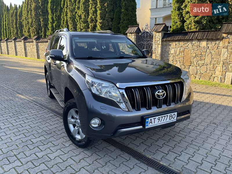 Внедорожник / Кроссовер Toyota Land Cruiser Prado 2013 в Ивано-Франковске