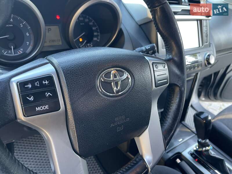 Внедорожник / Кроссовер Toyota Land Cruiser Prado 2013 в Ивано-Франковске