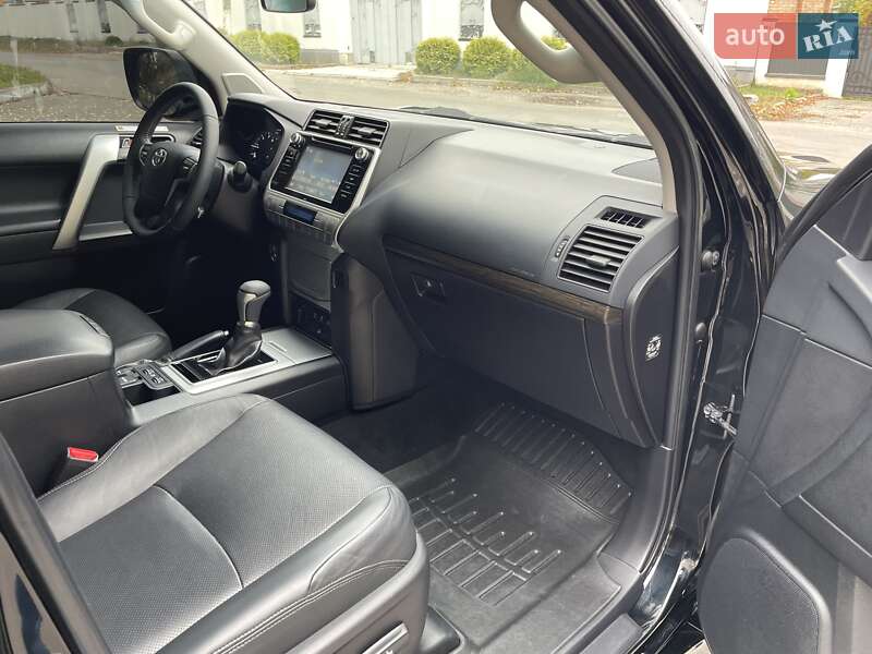 Внедорожник / Кроссовер Toyota Land Cruiser Prado 2019 в Виннице фото 53 Внедорожник / Кроссовер Toyota Land Cruiser Prado 2019 в Виннице