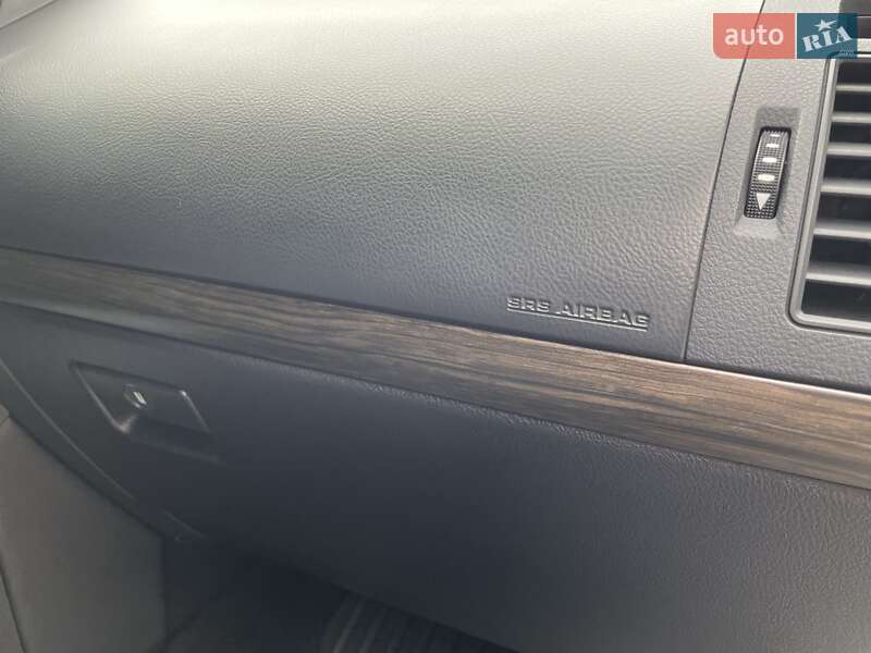 Внедорожник / Кроссовер Toyota Land Cruiser Prado 2019 в Виннице фото 57 Внедорожник / Кроссовер Toyota Land Cruiser Prado 2019 в Виннице