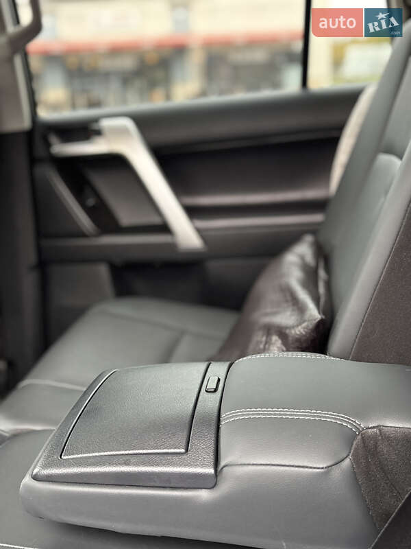 Внедорожник / Кроссовер Toyota Land Cruiser Prado 2022 в Житомире фото 14 Внедорожник / Кроссовер Toyota Land Cruiser Prado 2022 в Житомире